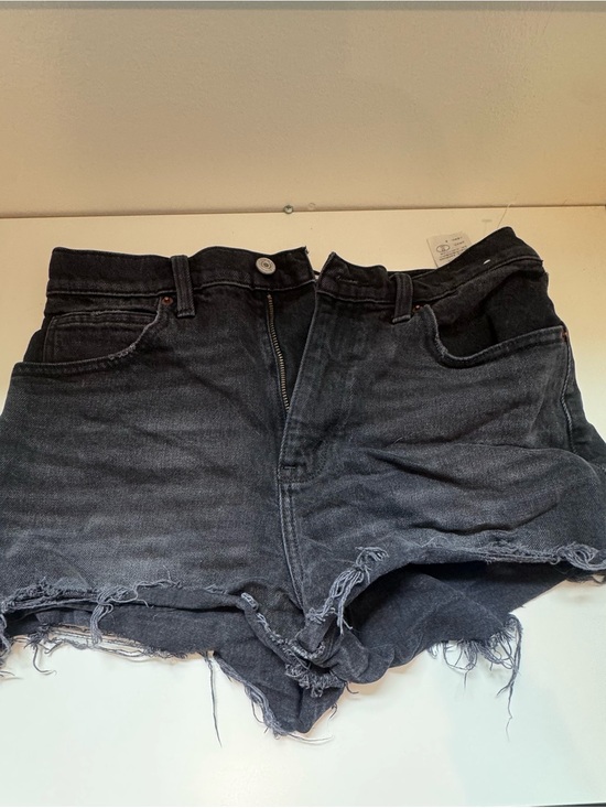 Abercrombie & Fitch Pants - Abercrombie & Fitch Black ultra High-Rise mom Frayed Denim Shorts